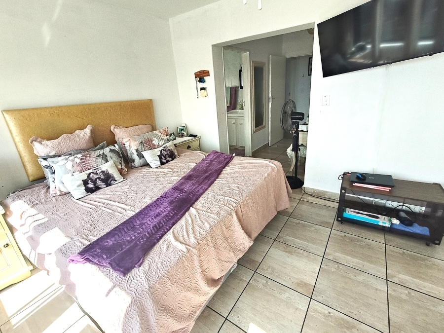 3 Bedroom Property for Sale in Mountainside Western Cape